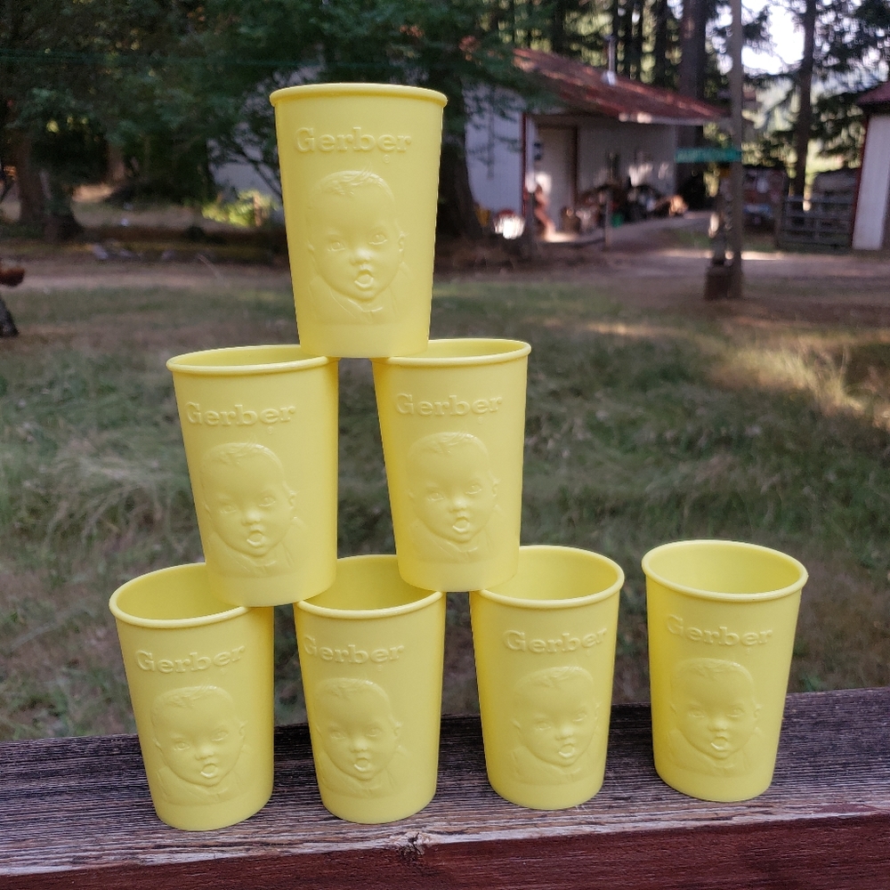 (7) Vintage Gerber Baby Yellow Plastic Cups - Small